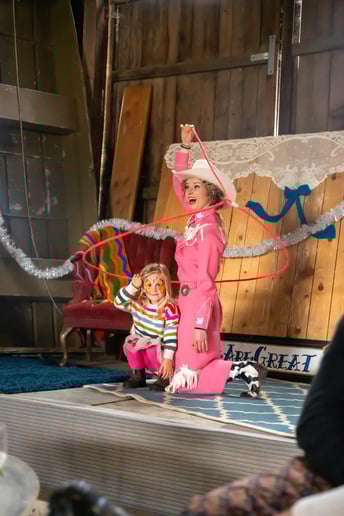 Gallery photo 9 of Tumbleweed Circus