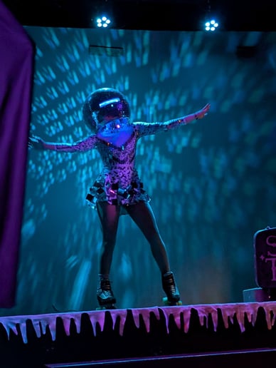 Gallery photo 13 of Tumbleweed Circus