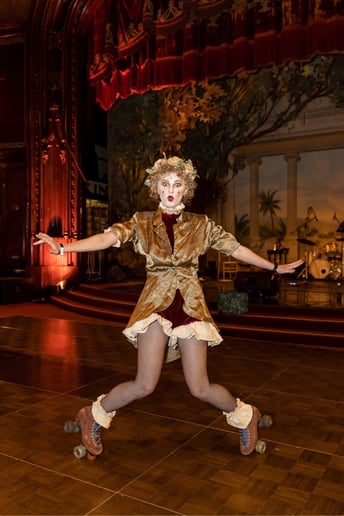 Gallery photo 14 of Tumbleweed Circus