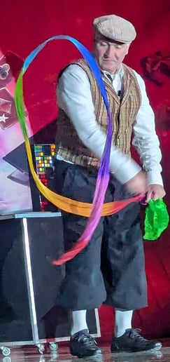 Gallery photo 5 of Paul Antonio Magic and Variety Act