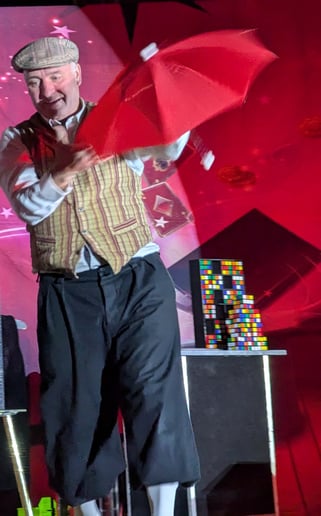 Gallery photo 6 of Paul Antonio Magic and Variety Act