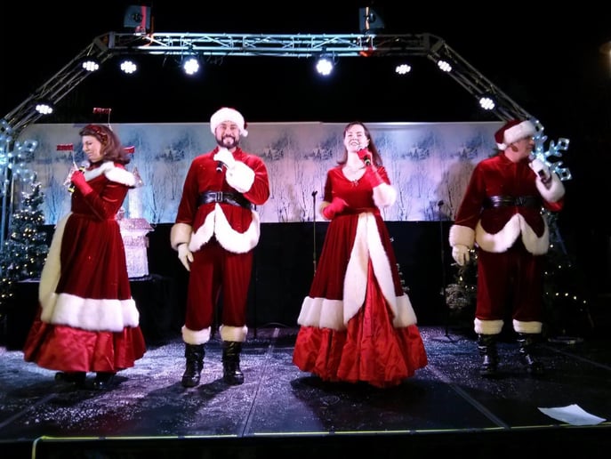 Gallery photo 9 of Colorado Caroling Company