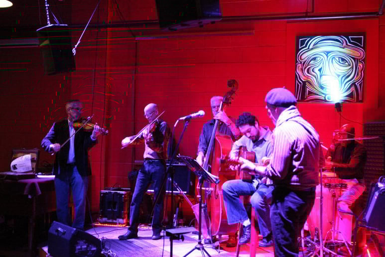 Gallery photo 1 of Compass Rose Sextet