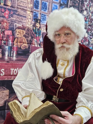 Gallery photo 3 of Santa Sean Southwest Washington's Premier Santa