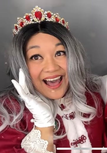 Gallery photo 21 of Santa Craig Cringle & That Filipina Mrs. Claus