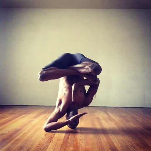 Gallery photo 7 of CYBERYOGA , Acrobatics, Breakdance, Contortion