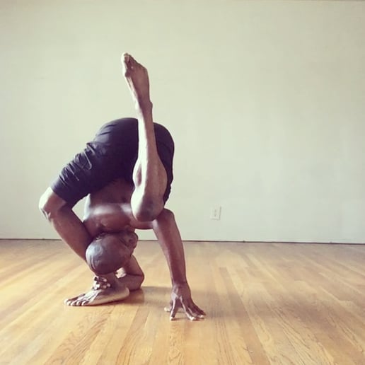 Gallery photo 9 of CYBERYOGA , Acrobatics, Breakdance, Contortion