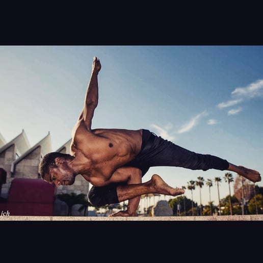 Gallery photo 17 of CYBERYOGA , Acrobatics, Breakdance, Contortion