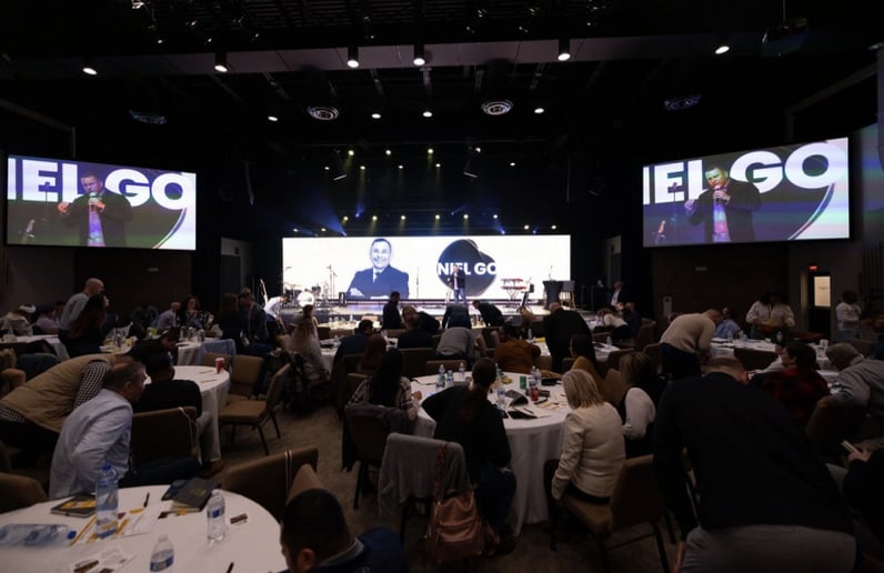 Gallery photo 5 of Daniel Gomez | Motivational Keynote Speaker