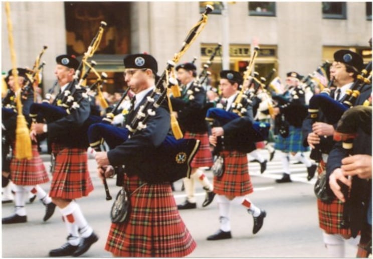 Gallery photo 6 of Danne Farrell - Bagpiper