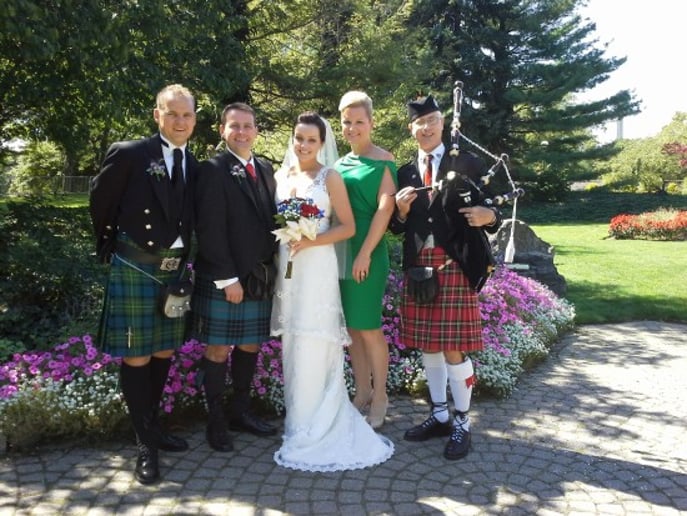 Gallery photo 10 of Danne Farrell - Bagpiper