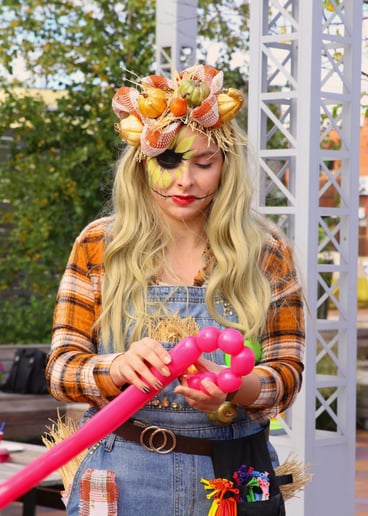 Gallery photo 9 of Kaitlyn Davey Productions