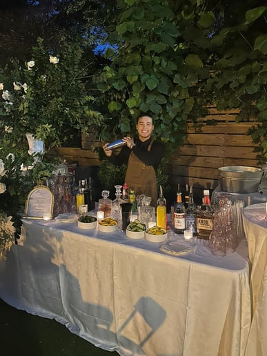 Gallery photo 2 of D&D Bartending Services