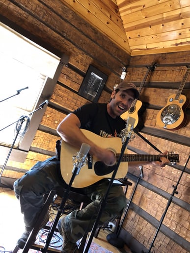 Gallery photo 2 of DeBrosse Music Entertainment