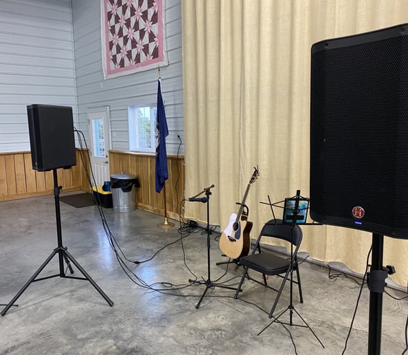 Gallery photo 9 of DeBrosse Music Entertainment