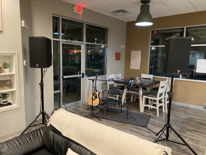 Gallery photo 7 of DeBrosse Music Entertainment