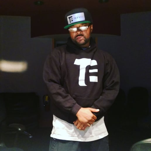 Gallery photo 6 of Dezee