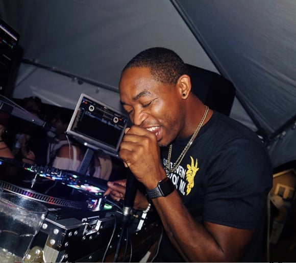 Gallery photo 1 of Dj B Wes