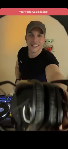 Gallery photo 2 of DJ CarlosG