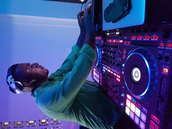 Gallery photo 6 of DJ Karizma Entertainment