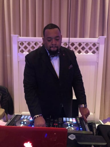 Gallery photo 1 of Dj Klutch