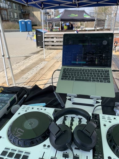 Gallery photo 1 of DJ KrateZ