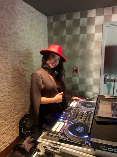 Gallery photo 6 of DJ Mel