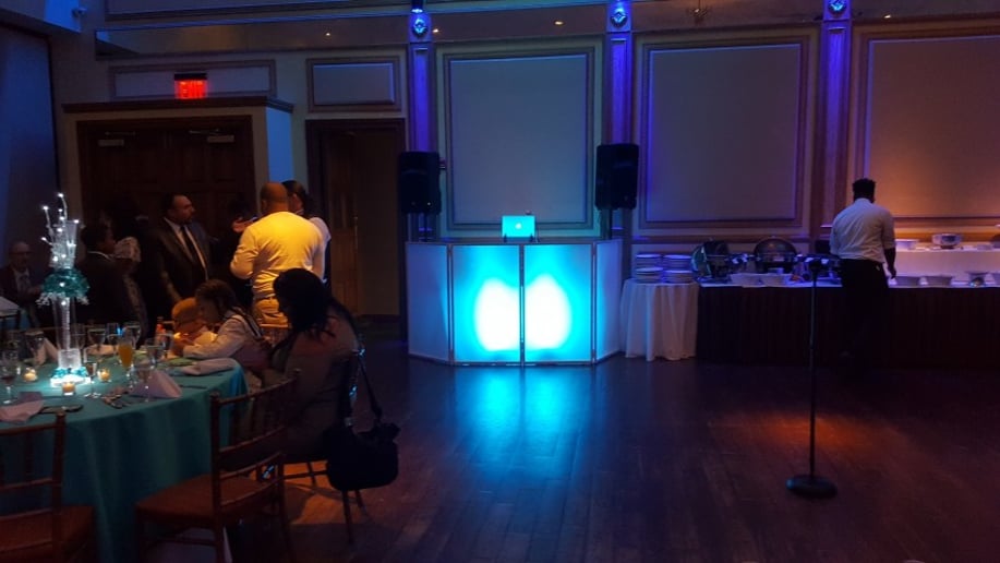 Gallery photo 5 of DJ Nate Slate of Stamford 