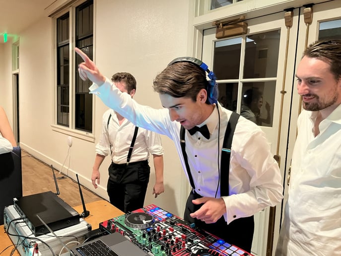 Gallery photo 2 of DJ Zest