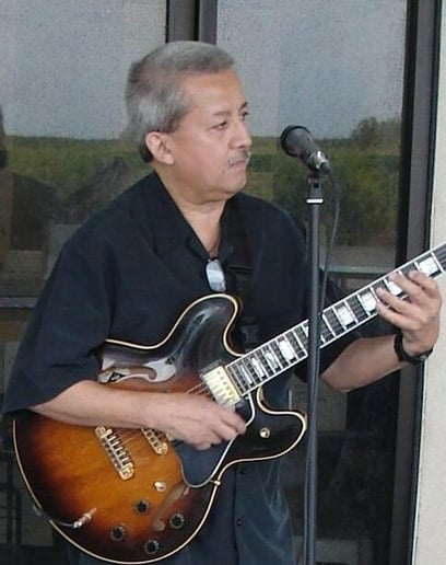 Gallery photo 2 of Domingo on Guitar