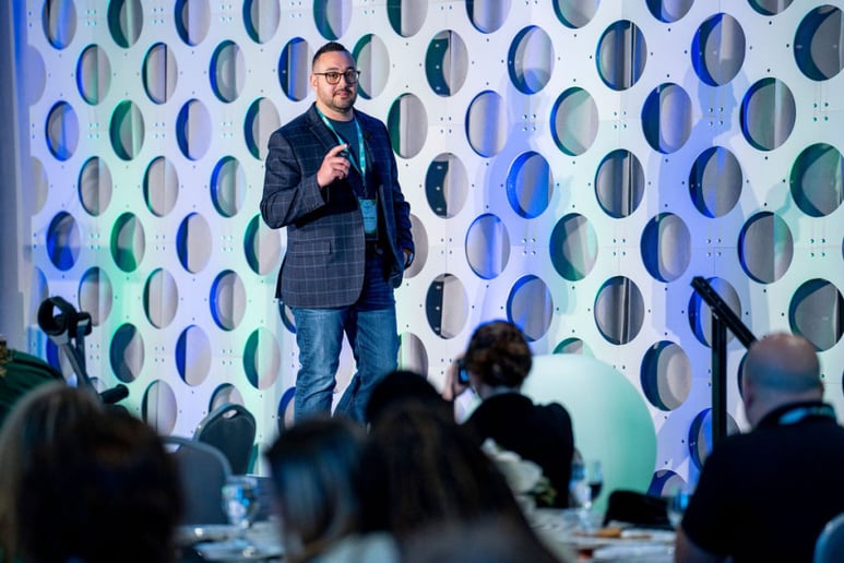 Gallery photo 7 of Dustin Dale Keynote/Motivational Speaker
