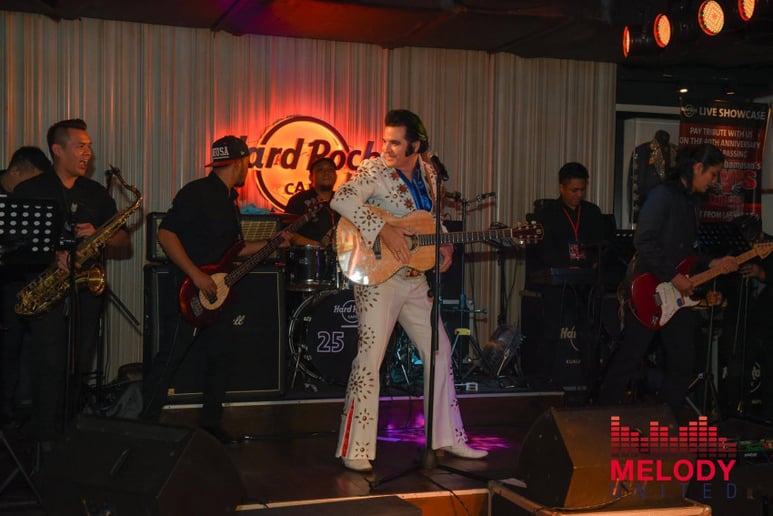 Gallery photo 10 of Elvis Tribute : Johnny Thompson