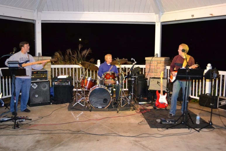 Gallery photo 3 of East2West