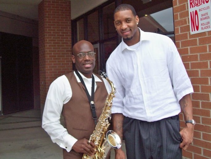 Gallery photo 4 of Edmond Baker, Jr./Sax/DJ
