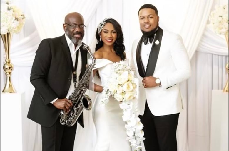 Gallery photo 44 of Edmond Baker, Jr./Sax/DJ