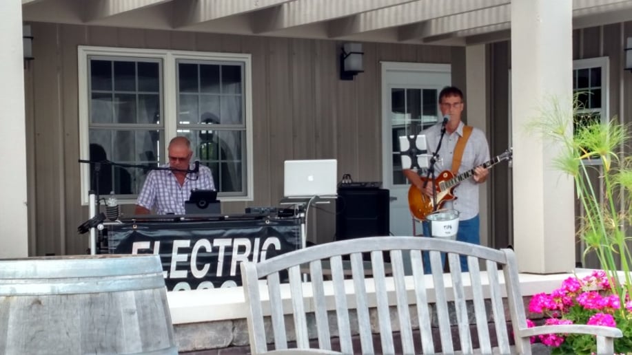 Gallery photo 8 of Electric Boogie