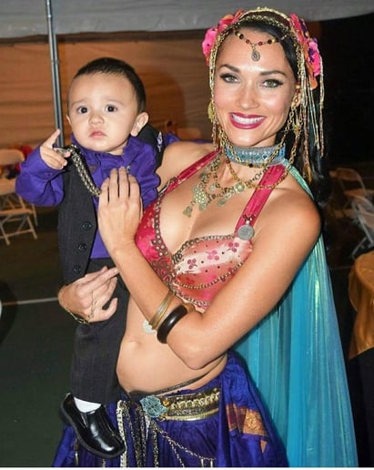 Gallery photo 17 of Eliza Moon Belly Dancer