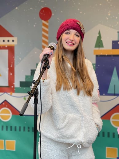 Gallery photo 7 of Elizabeth Chase