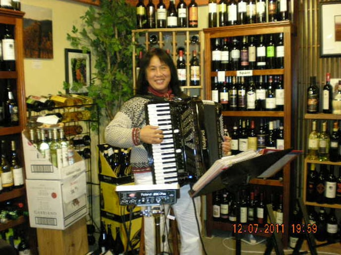 Gallery photo 12 of Elizabeth Wisler, Music Around the World