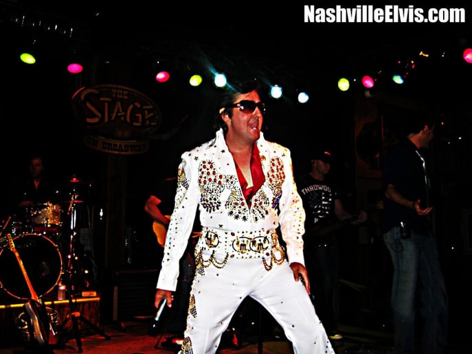Gallery photo 1 of Elvis Impersonator Chuck Baril