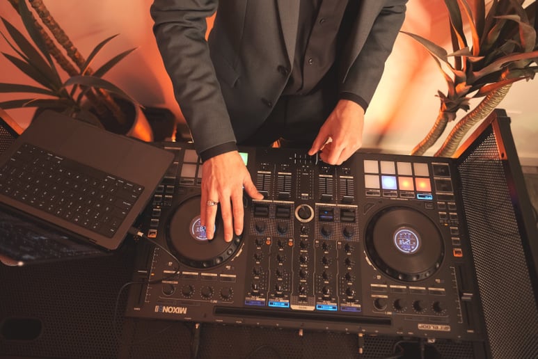 Gallery photo 10 of Emmett Florence