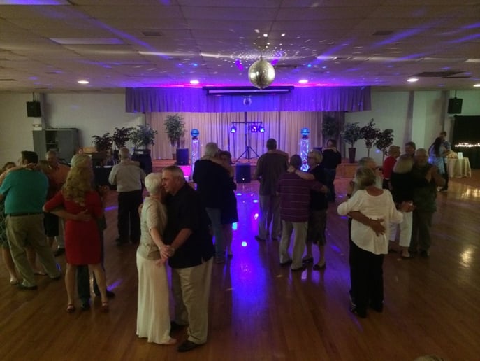 Gallery photo 2 of Epic Entertainment feat. DJ Dan