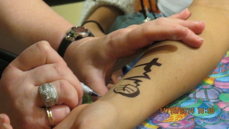 Gallery photo 7 of Funny Faces by Lori