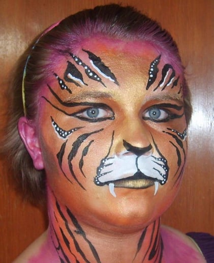 Gallery photo 3 of Faces by Amy