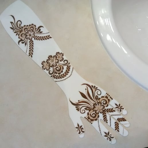 Gallery photo 1 of Faudiah's heena