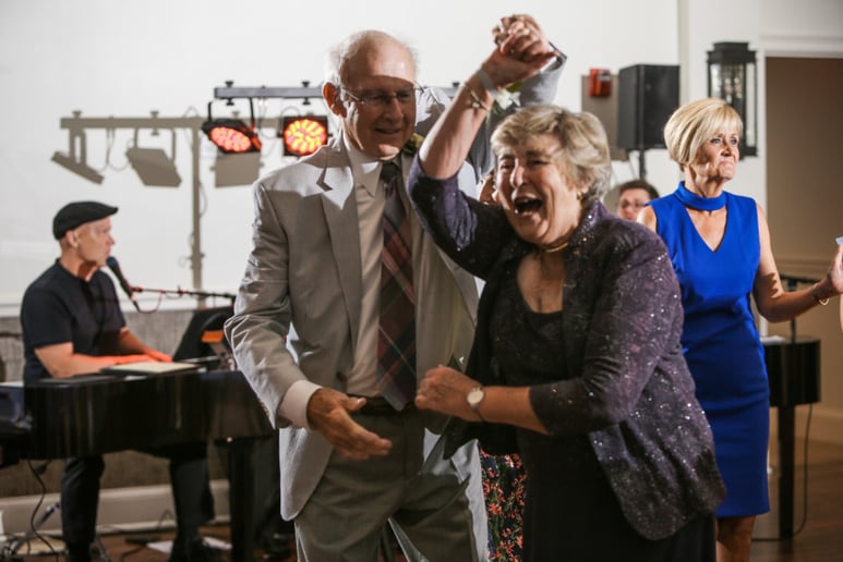 Gallery photo 16 of Felix and Fingers Dueling Pianos