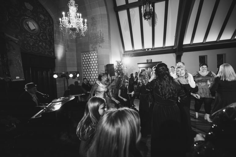 Gallery photo 20 of Felix and Fingers Dueling Pianos