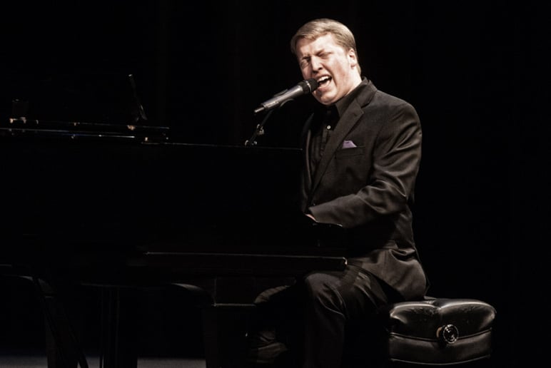 Gallery photo 30 of Felix and Fingers Dueling Pianos