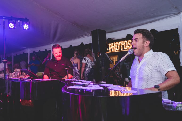 Gallery photo 36 of Felix and Fingers Dueling Pianos