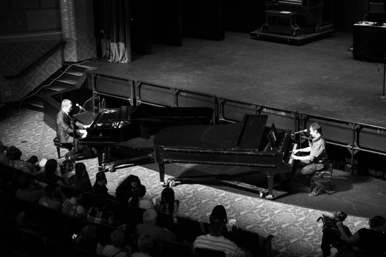 Gallery photo 41 of Felix and Fingers Dueling Pianos